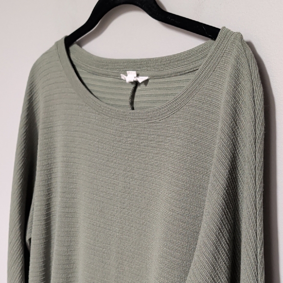 Westbound Sage Button Sleeve Tunic - Picture 2 of 6